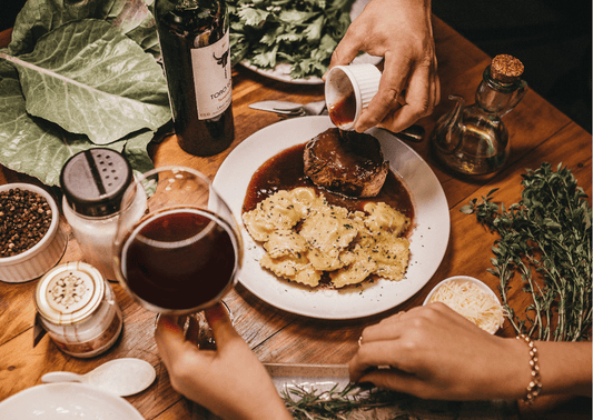 Wein & Fleisch: So findest du das perfekte Pairing aus Wein und Fleisch