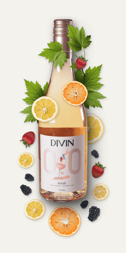 Divin Roséwein alkoholfrei mit Zutaten (Zitrusfrüchte, rote Früchte)