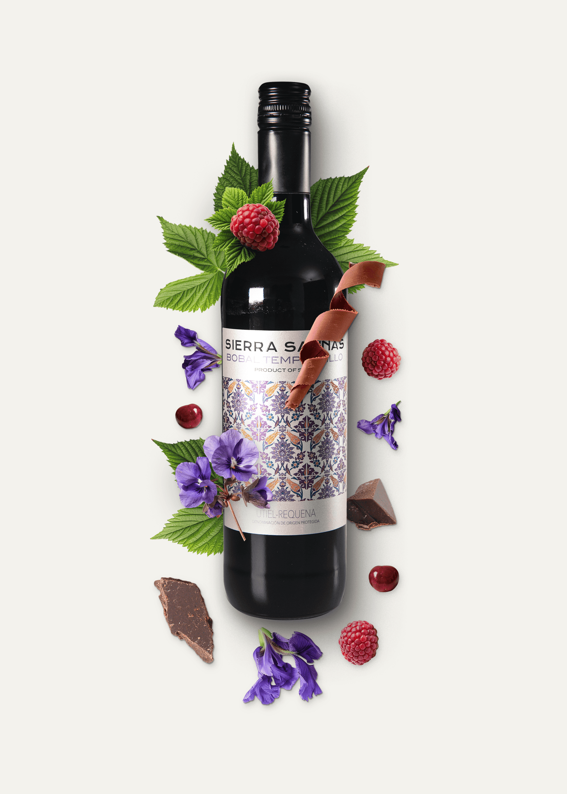 Sierra Salinas Tempranillo Rotwein mit Zutaten (rote Früchte, Schokolade, Veilchen, Kirschen)